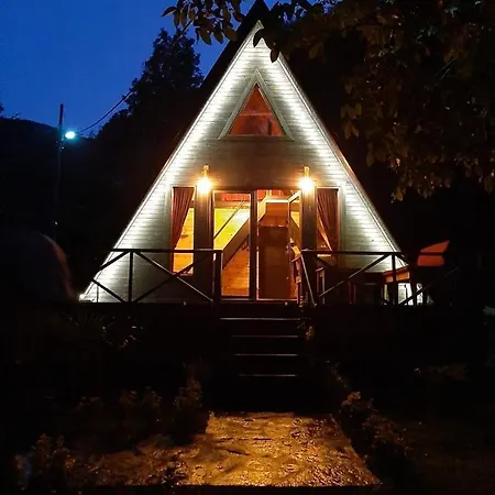 Tatil Evi 2 Bedroom Nature House With Garden In *