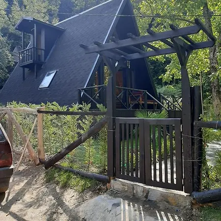 Tatil Evi 2 Bedroom Nature House With Garden In *
